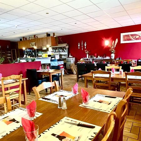 Auberge Le Beaulieu -Cantal エクステリア 写真