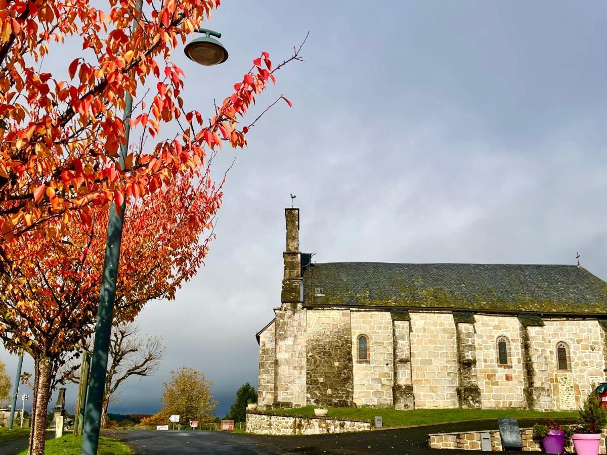 Auberge Le Beaulieu -Cantal エクステリア 写真